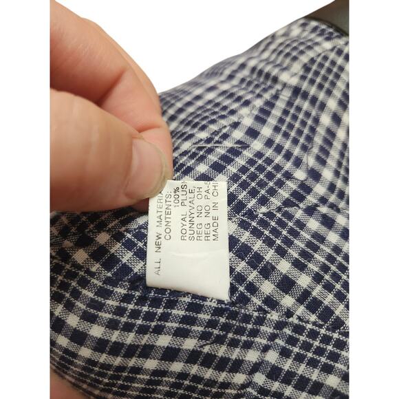 Royal Plush Toys Inc Elizabethan Costume Dressed Tiger 14" Stuffed Animal Toy - Picture 9 of 10